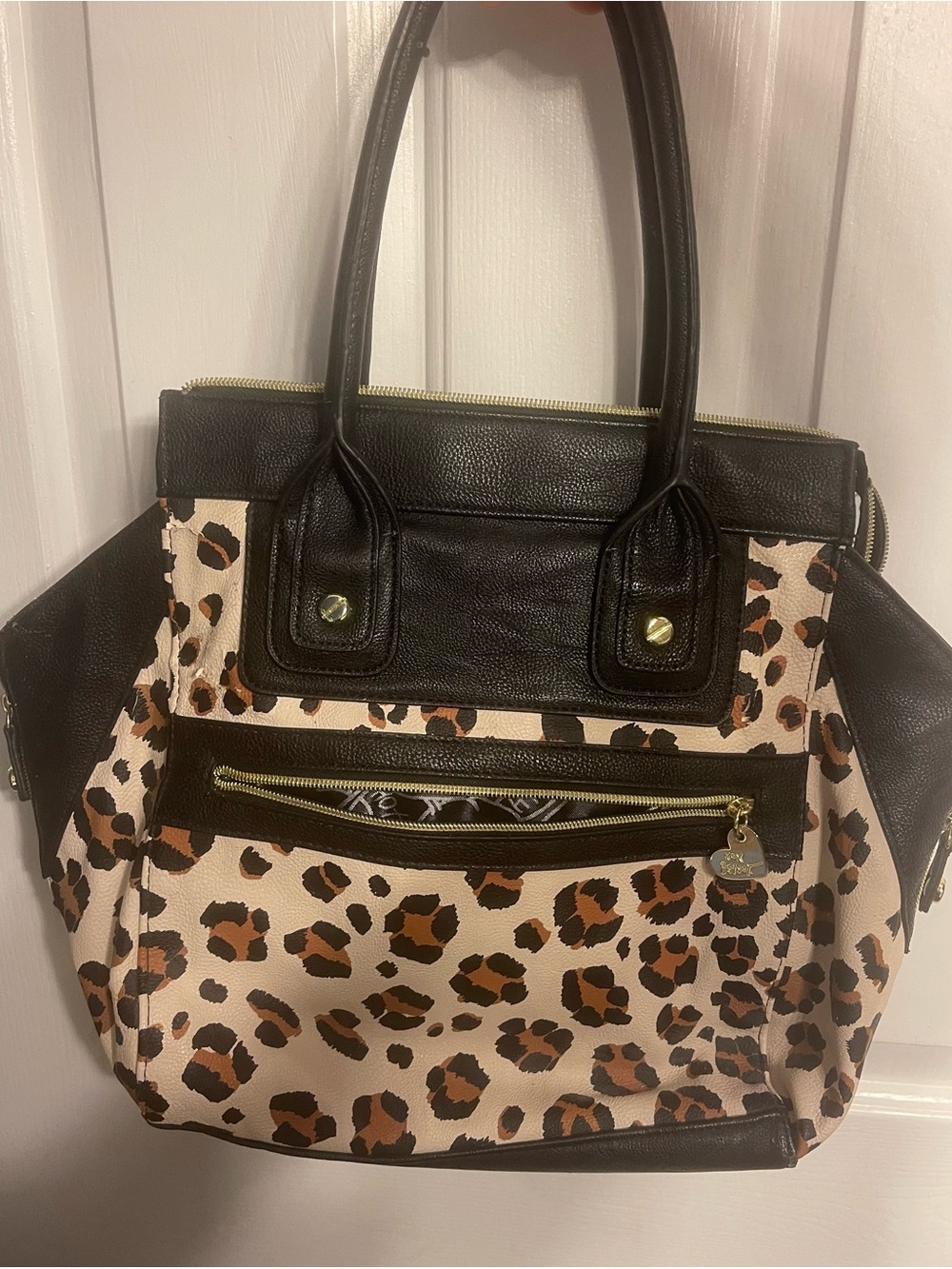 Betsey Johnson Handbag - Picture 2 of 5